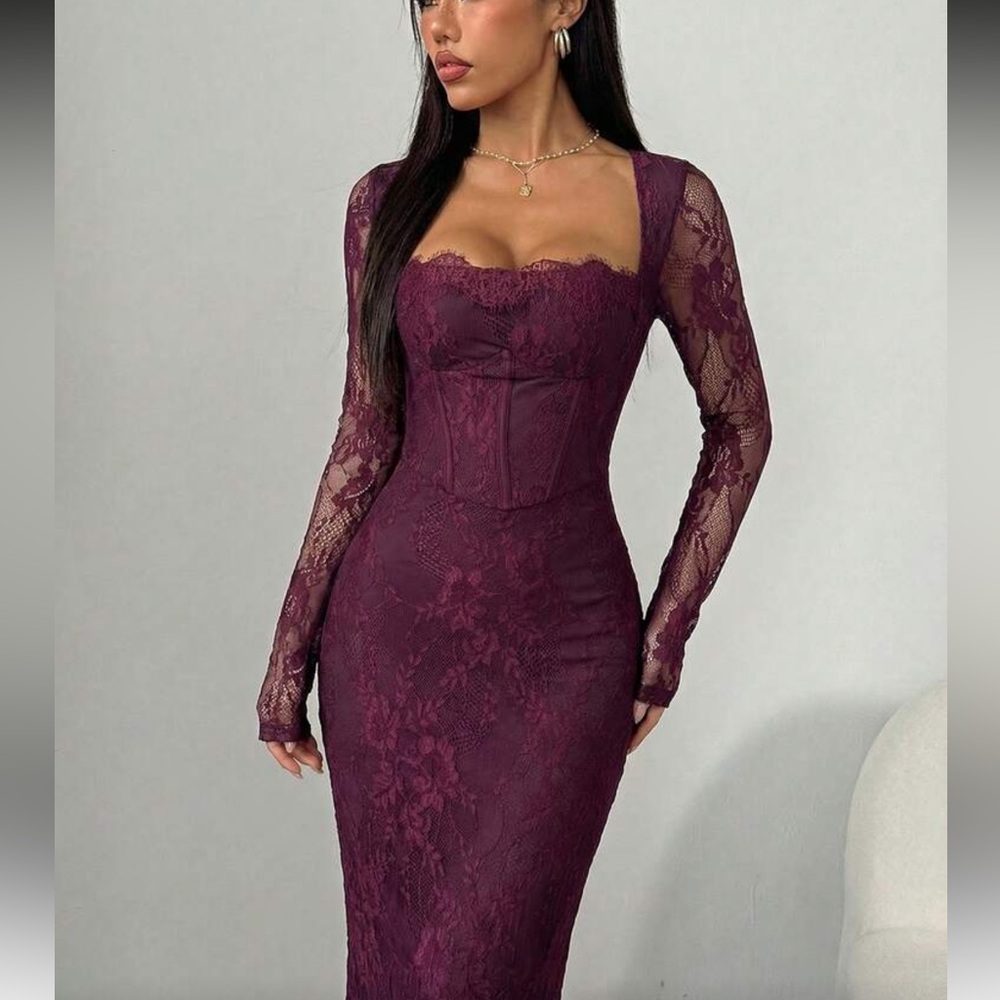 Elegant Purple Lace Bodycon Dress with Long Sleeves